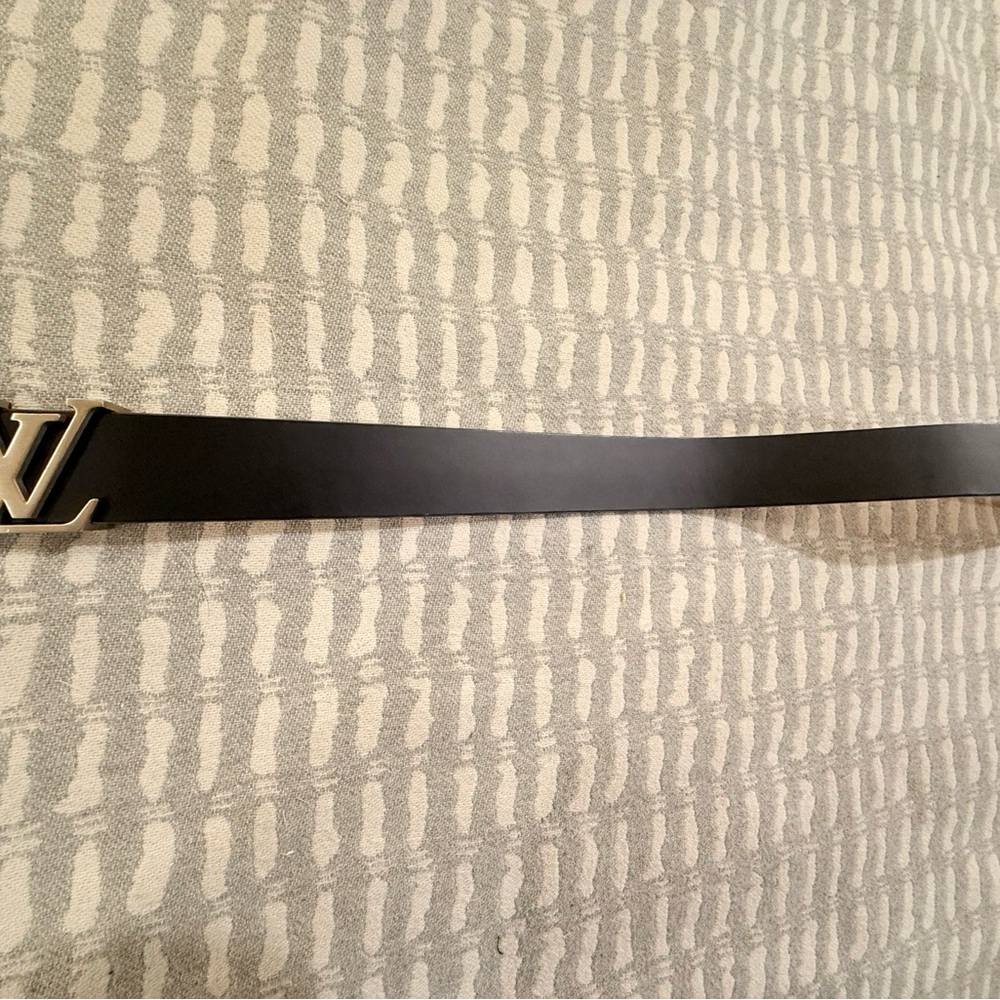 Louis Vuitton - LV Logo Unisex Belt - Matte Black - 32in - Great Cond- AUTHENTIC - Picture 6 of 6